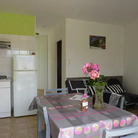 Tabre, 2 Pieces, 4 Personnes - Fr-1-419-387 Apartamento *